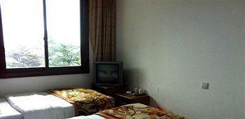Mount Emei Jindingxiang Huaili Hotel Эмэйшань Экстерьер фото